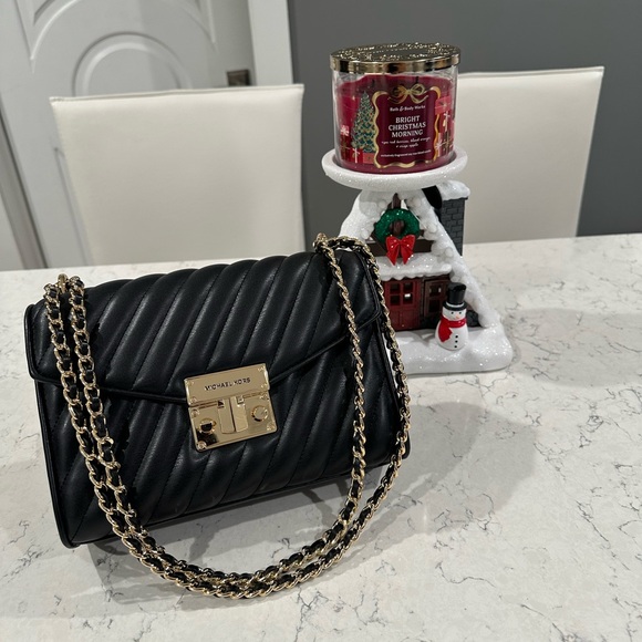 Michael Kors Black Shoulder Bag - Picture 8 of 16